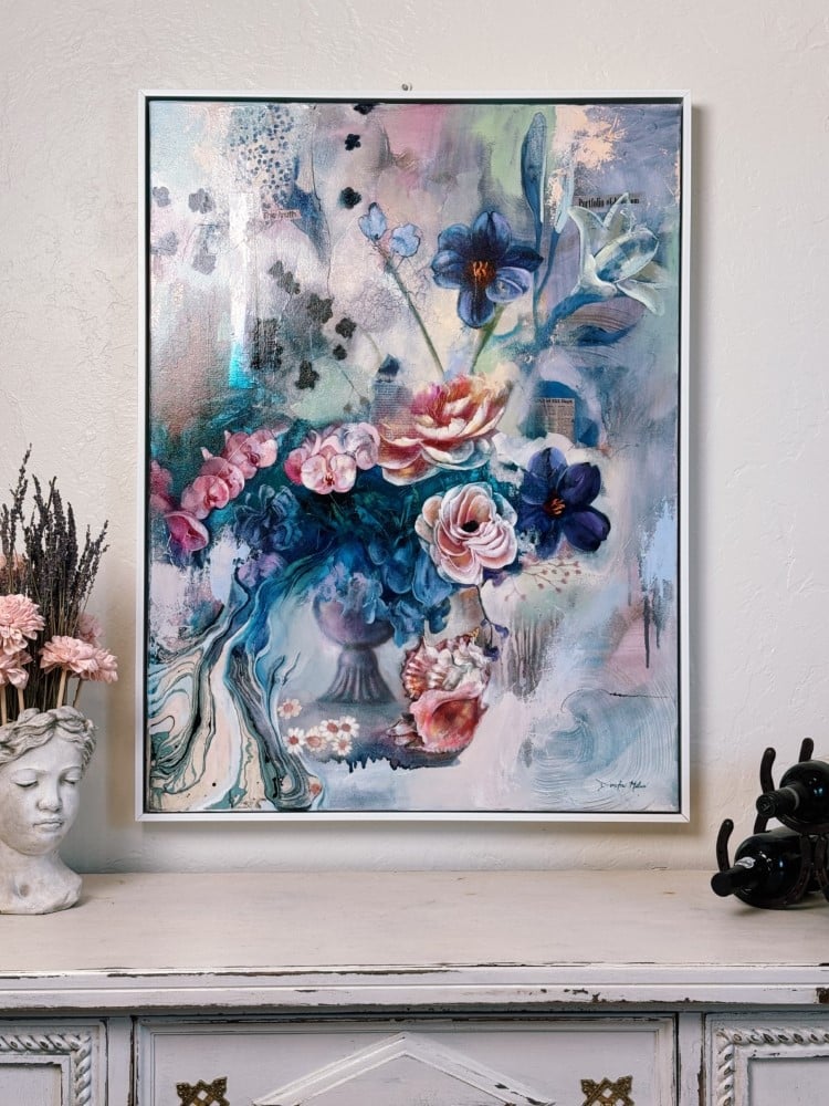 Abstract floral art by Dimitra Milan